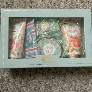 #love body and earth body products (brand new)